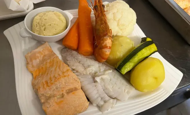 Un menu différent chaque semaine au Bar restaurant Honolulu, à la plaine de Peri près d'Ajaccio, Ajaccio, SAS T.PRIM