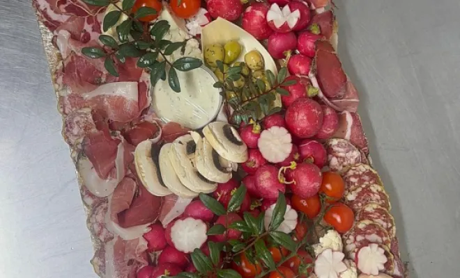 Des plateaux mixte ça vous tente? , Ajaccio, SAS T.PRIM