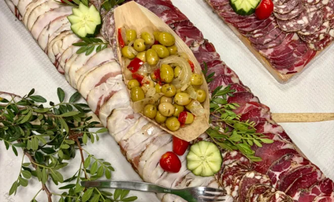 Buffet à volonté pour le Challenge Fiori Tallaric du 9 Août, Ajaccio, SAS T.PRIM